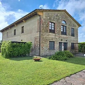 Casa vacanze Lacollinatuscany Between San Gimignano&volterra, Volterra